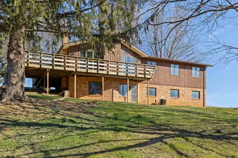 355 Fairburn Rd, Mount Solon, VA 22843