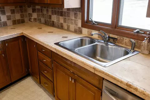 Kitchen - 355 Fairburn Rd, Mount Solon, VA 22843 photo 5 of 11