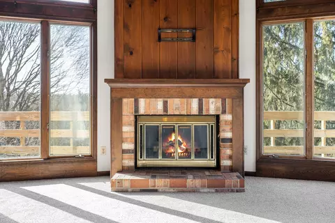 Living - 355 Fairburn Rd, Mount Solon, VA 22843 photo 4 of 5