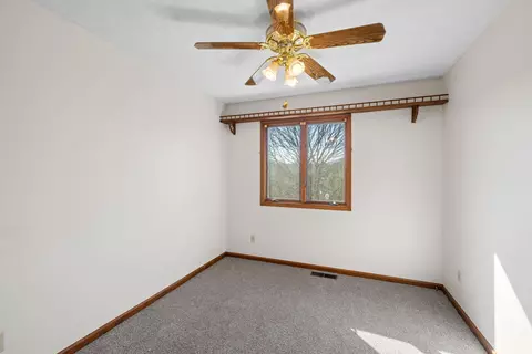 Bedroom - 355 Fairburn Rd, Mount Solon, VA 22843 photo 3 of 6