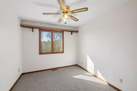 Bedroom - 355 Fairburn Rd, Mount Solon, VA 22843 photo 5 of 6