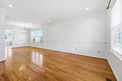Living - 620 Mason St, Dayton, VA 22821 photo 3 of 5