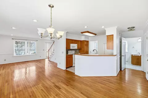 Living - 620 Mason St, Dayton, VA 22821 photo 1 of 5