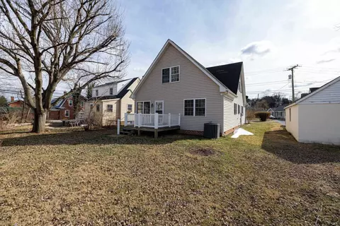 Exterior - 620 Mason St, Dayton, VA 22821 photo 10 of 18