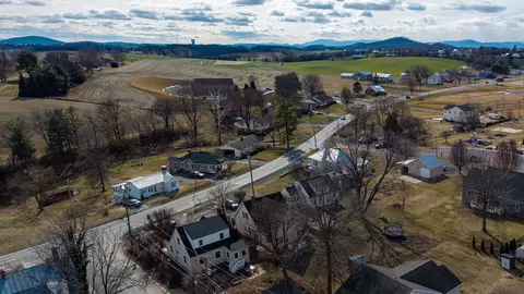 View/Area - 620 Mason St, Dayton, VA 22821 photo 7 of 17