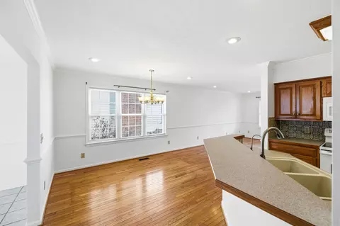 Dining - 620 Mason St, Dayton, VA 22821 photo 1 of 1