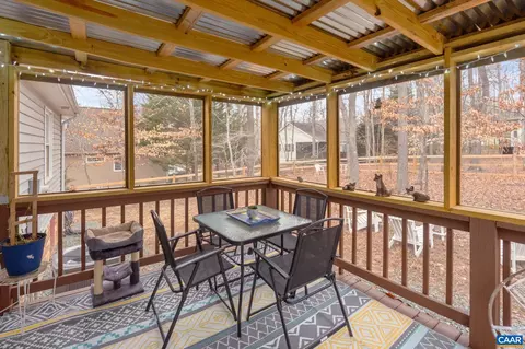 Exterior - 33 Colonial Rd, Palmyra, VA 22963 photo 5 of 13