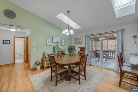 Dining - 33 Colonial Rd, Palmyra, VA 22963 photo 2 of 3
