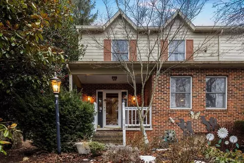 182 Emerald Dr, Harrisonburg, VA 22801