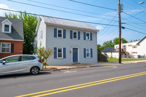 9525 S Congress St S, New Market, VA 22844