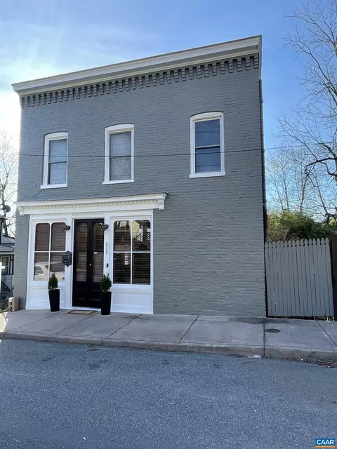 311 5th St SW, Charlottesville, VA 22902