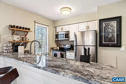 2247 Tanners Rdg, Wintergreen Resort, VA 22967