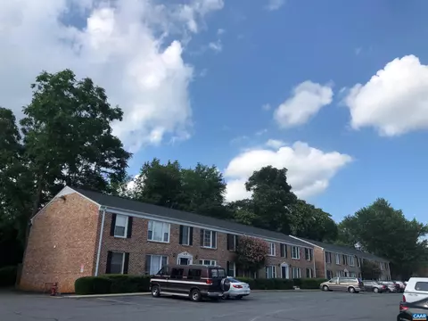 2517 Hydraulic Rd #66, Charlottesville, VA 22901