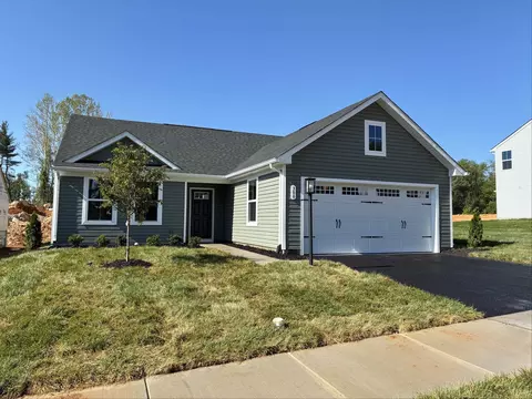 300 Walsh Ln, Waynesboro, VA 22980