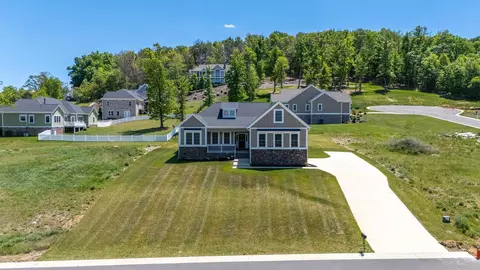 45 Rolling Oaks Dr, Fishersville, VA 22939