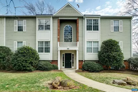1252 Villa Ln #F, Charlottesville, VA 22903