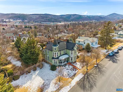 View/Area - 428 Maple Ave, Waynesboro, VA 22980 photo 1 of 7