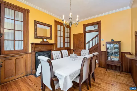 Dining - 428 Maple Ave, Waynesboro, VA 22980 photo 1 of 2