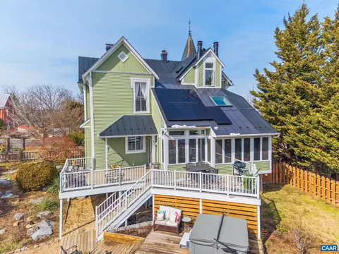 Exterior - 428 Maple Ave, Waynesboro, VA 22980 photo 14 of 20