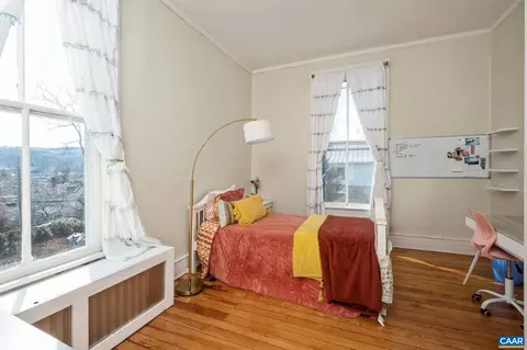 Bedroom - 428 Maple Ave, Waynesboro, VA 22980 photo 6 of 7