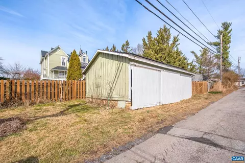 Exterior - 428 Maple Ave, Waynesboro, VA 22980 photo 13 of 20
