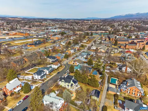 View/Area - 428 Maple Ave, Waynesboro, VA 22980 photo 5 of 7