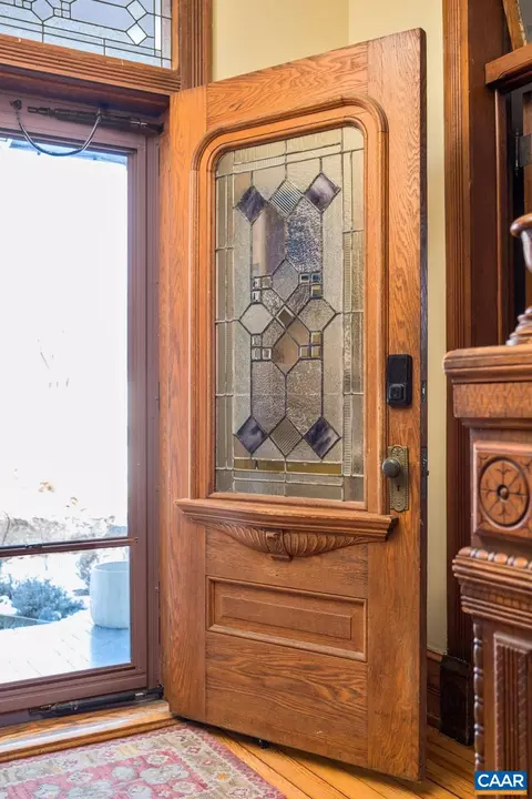 Entry Way - 428 Maple Ave, Waynesboro, VA 22980 photo 1 of 9