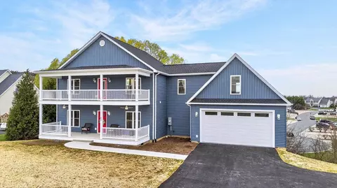 63 Victoria Dr, Fishersville, VA 22939