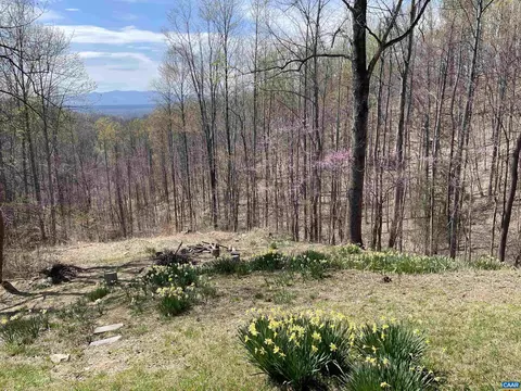 Exterior - 899 Wares Gap Rd, Monroe, VA 24574 photo 4 of 16