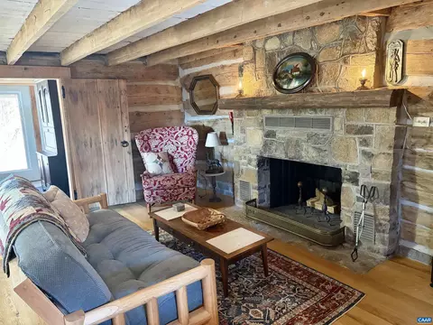 Living - 899 Wares Gap Rd, Monroe, VA 24574 photo 2 of 4