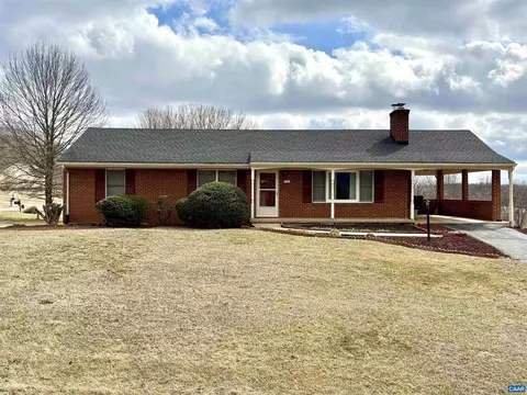 111 Partridge Pl, Madison Heights, VA 24572