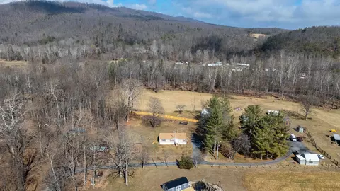 View/Area - 38 Maggie Ln, Mount Solon, VA 22843 photo 13 of 16