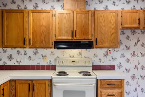 Kitchen - 38 Maggie Ln, Mount Solon, VA 22843 photo 7 of 9