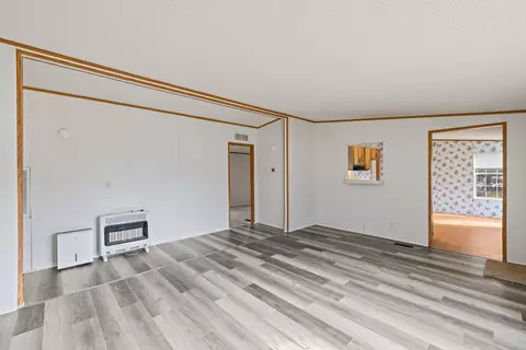 Living - 38 Maggie Ln, Mount Solon, VA 22843 photo 5 of 5