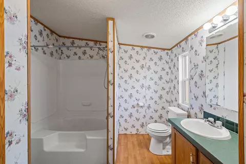 Bath - 38 Maggie Ln, Mount Solon, VA 22843 photo 1 of 6