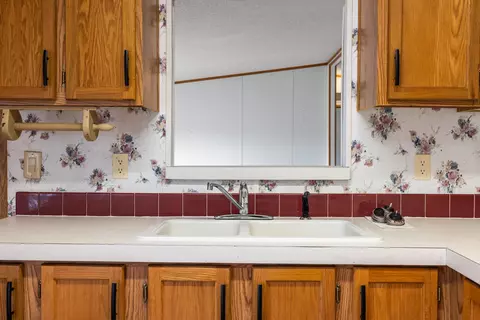Kitchen - 38 Maggie Ln, Mount Solon, VA 22843 photo 6 of 9