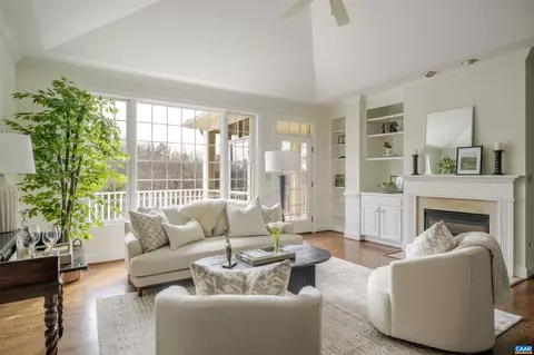 1362 Pantops Cottage Ct, Charlottesville, VA 22911
