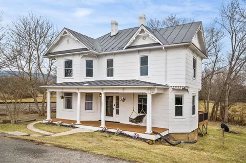 1681 New Hope And Crimora Rd, Crimora, VA 24431