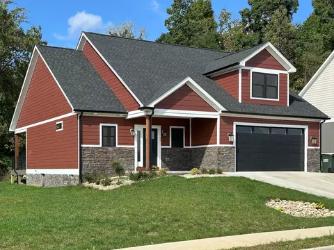 Exterior - 55 Mcilwee Ln, Staunton, VA 24401 photo 2 of 6