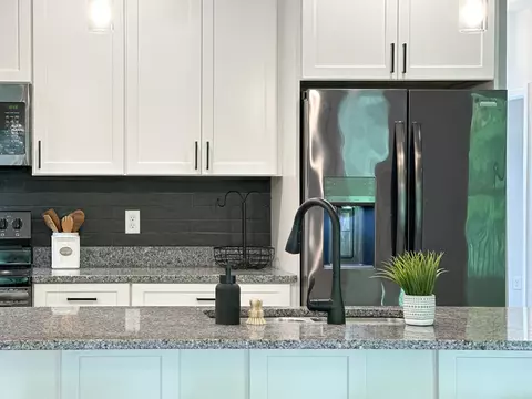 Kitchen - 55 Mcilwee Ln, Staunton, VA 24401 photo 3 of 7