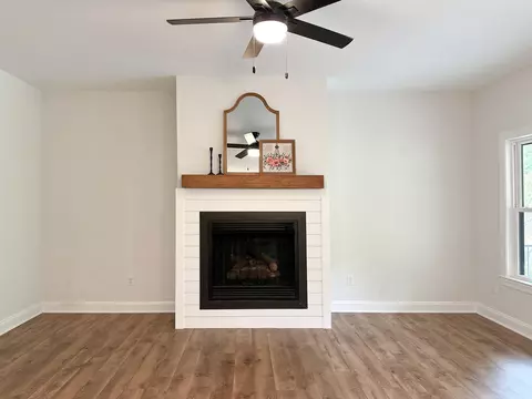 Living - 55 Mcilwee Ln, Staunton, VA 24401 photo 1 of 3