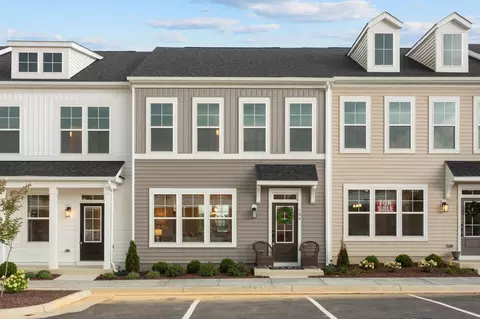 105 Scarlet Maple Ln #137, Bridgewater, VA 22812