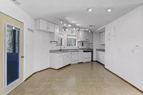 Kitchen - 308 Brush Leaf Ln, Mount Jackson, VA 22842 photo 1 of 3