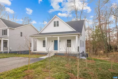 36 Bethune St # B, Scottsville, VA 24590