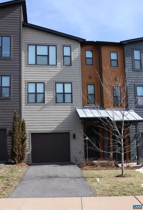152 Junction Ln, Charlottesville, VA 22902