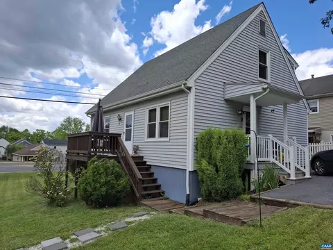 642 N Delphine Ave N, Waynesboro, VA 22980