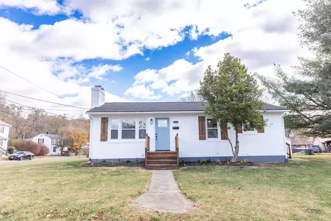 838 Carey St, Buena Vista, VA 24416