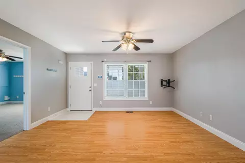 Living - 268 Dylan Cir, Bridgewater, VA 22812 photo 3 of 6