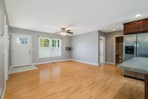 Living - 268 Dylan Cir, Bridgewater, VA 22812 photo 2 of 6