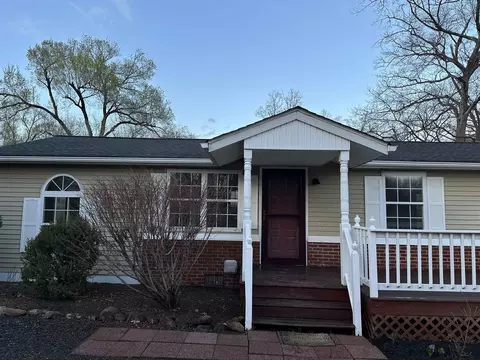 815 Beagle Gap Rd, Crozet, VA 22932